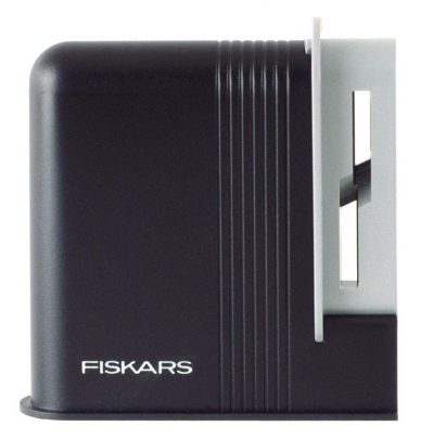Fiskars Scissors Sharpener Box 9600D out pack