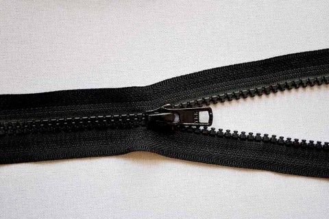 YKK VSOR No. 5 Open Ended Plastic Zip - Black
