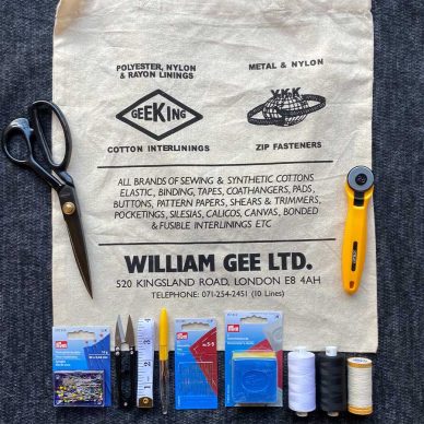 Essentials Sewing Kit - William Gee UK