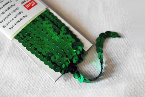 Prym Sequin Trimming - 6mm in green