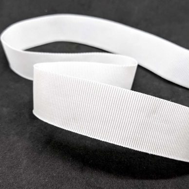 Curved Petersham Ribbon in White 25mm - William Gee UK