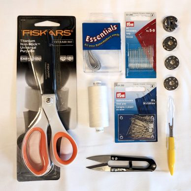 College Sewing Kit - William Gee UK Online